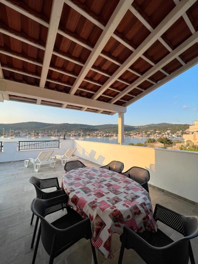 Apartmani Tamaris Vinišće Exterior foto